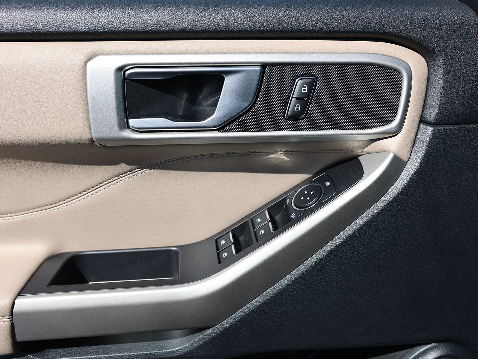 Certified 2023 Ford Explorer XLT w/ Equipment Group 202A image 36