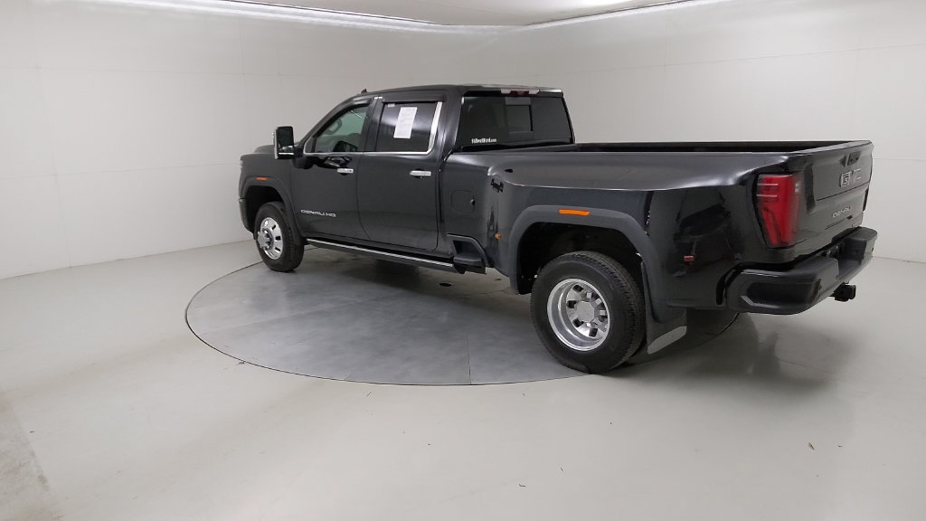 Used 2024 GMC Sierra 3500 Denali w/ Denali Reserve Package AWD/4WD image 17
