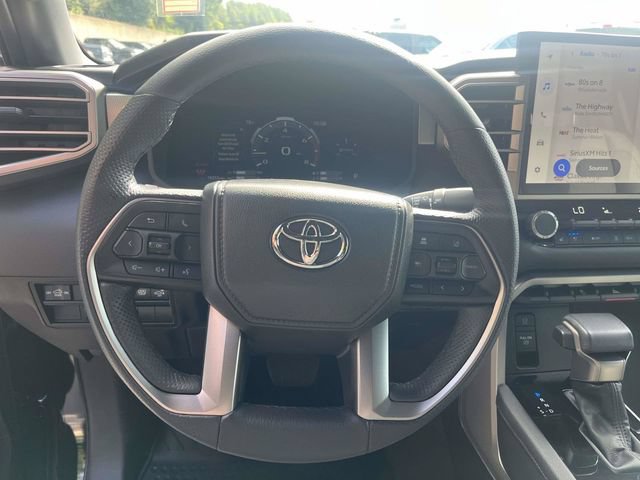 Used 2025 Toyota Tundra Limited AWD/4WD image 21