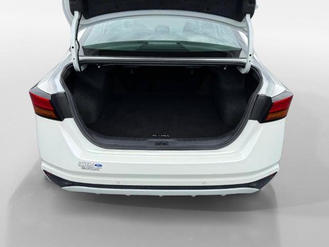 Used 2024 Nissan Altima 2.5 SV FWD image 5