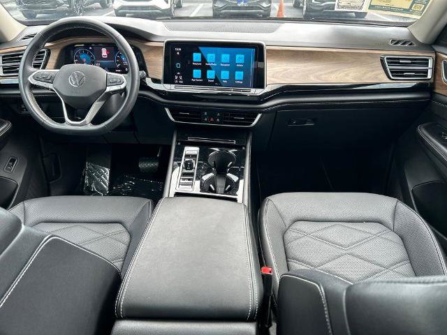 Used 2024 Volkswagen Atlas SE AWD/4WD image 10