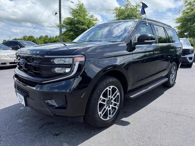 Certified 2025 Ford Expedition Active AWD/4WD image 4