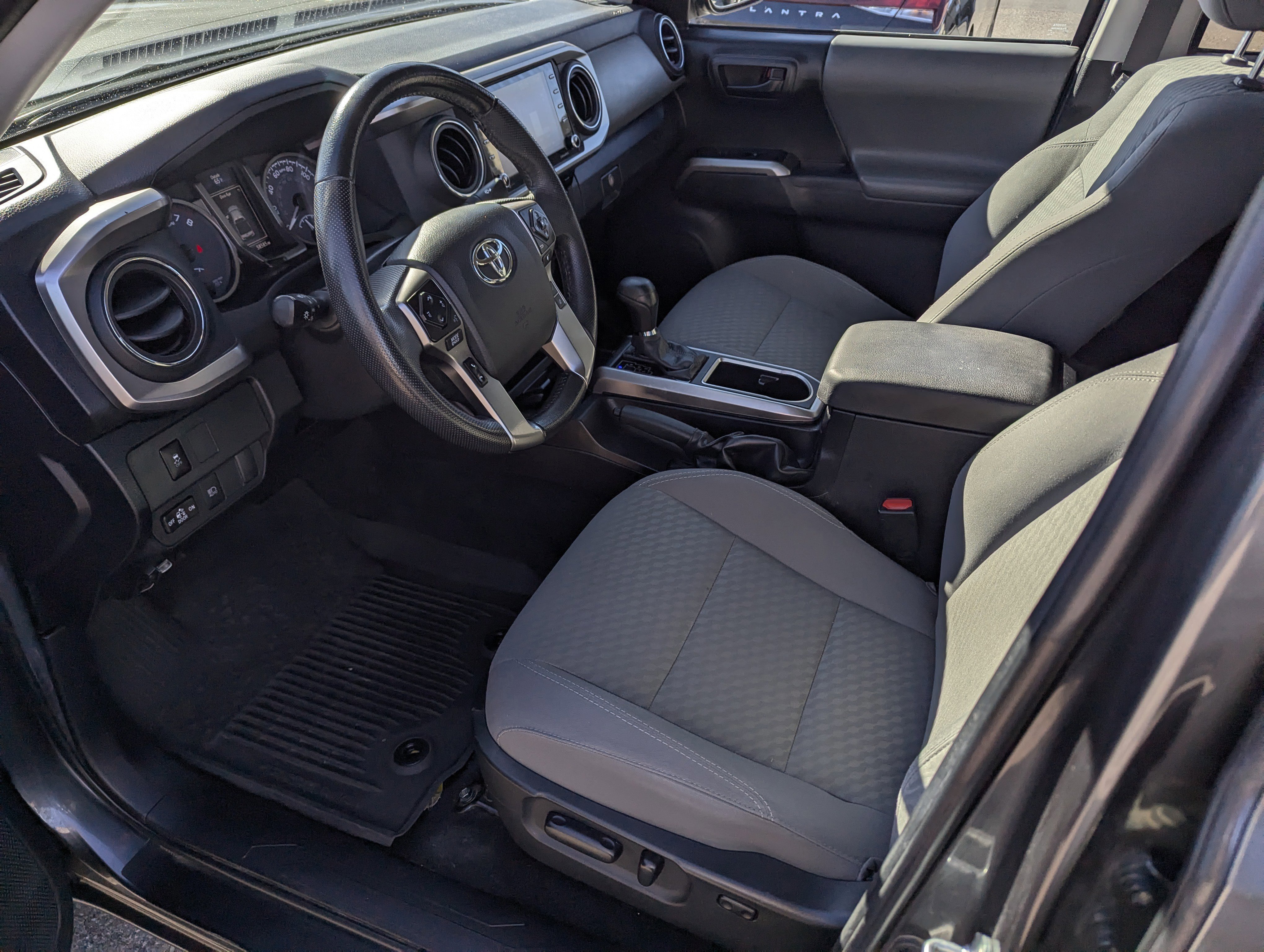 Used 2023 Toyota Tacoma SR5 image 10