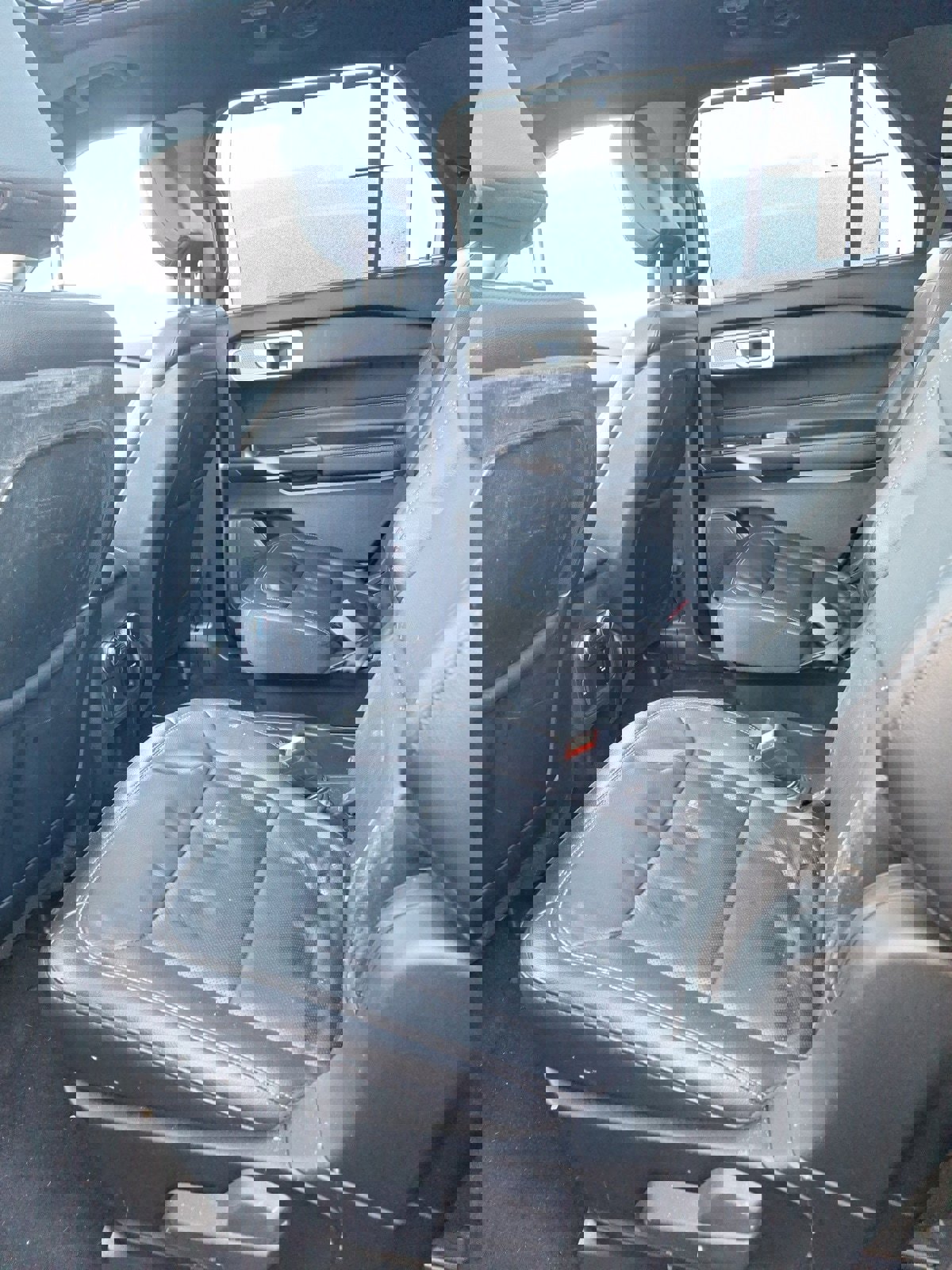 Certified 2020 Ford Explorer Limited w/ Class III Trailer Tow Package image 14