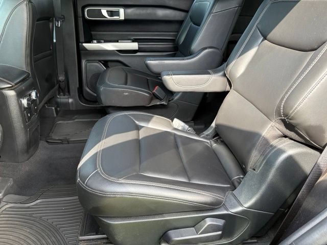 Certified 2022 Ford Explorer XLT w/ Equipment Group 202A AWD/4WD image 14