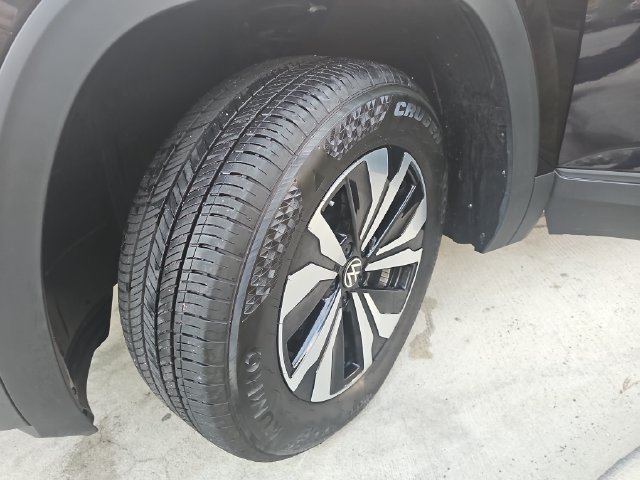 Used 2026 Volkswagen Atlas Cross Sport SE FWD image 29