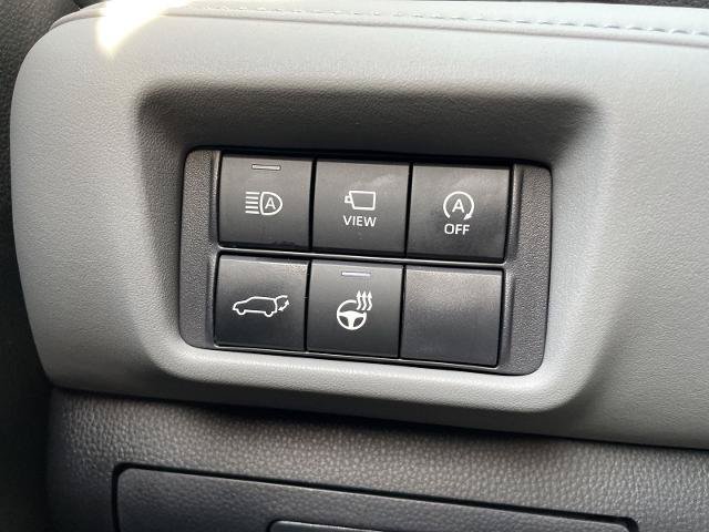 Used 2025 Toyota Highlander Platinum AWD/4WD image 8