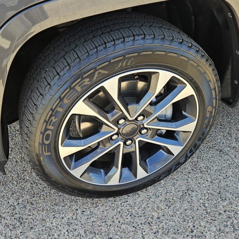 Used 2021 Jeep Grand Cherokee L Overland w/ Luxury Tech Group IV image 9