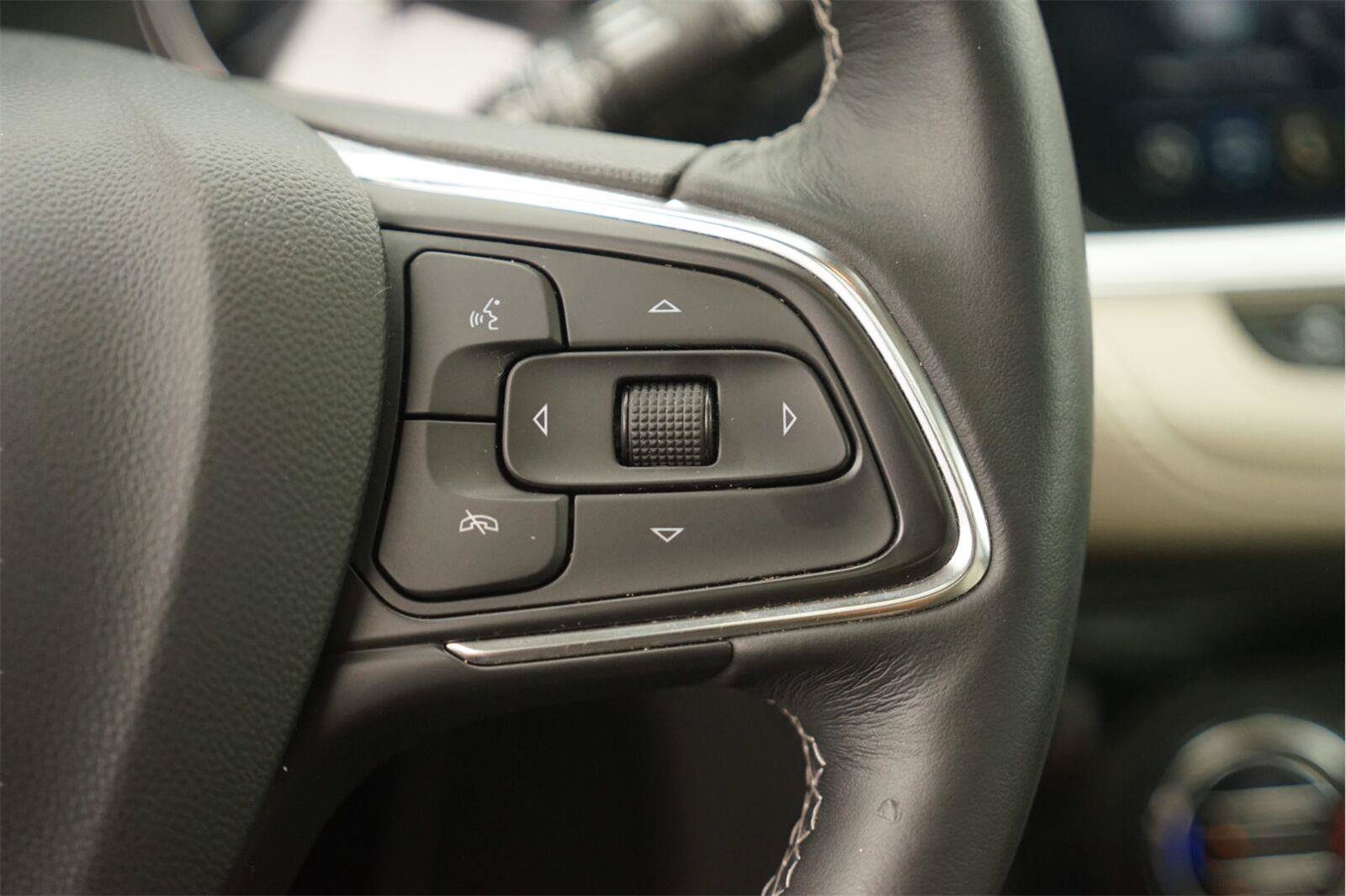 Used 2021 Buick Encore GX Essence w/ Experience Buick Package FWD image 24