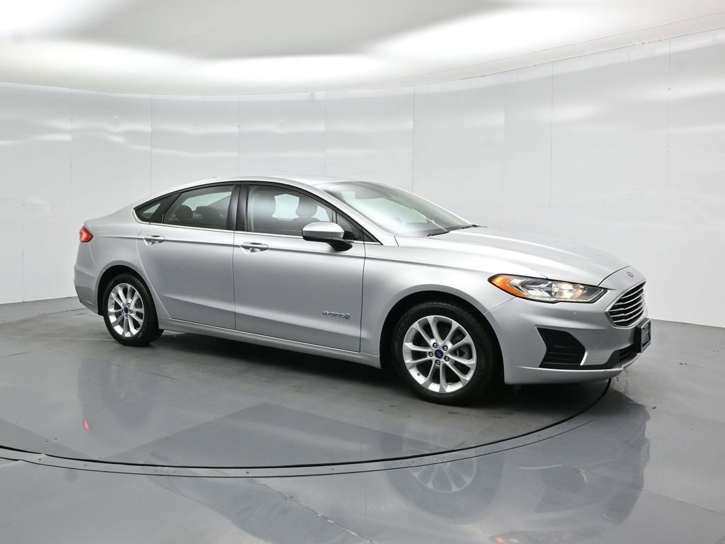 Certified 2019 Ford Fusion SE FWD image 24