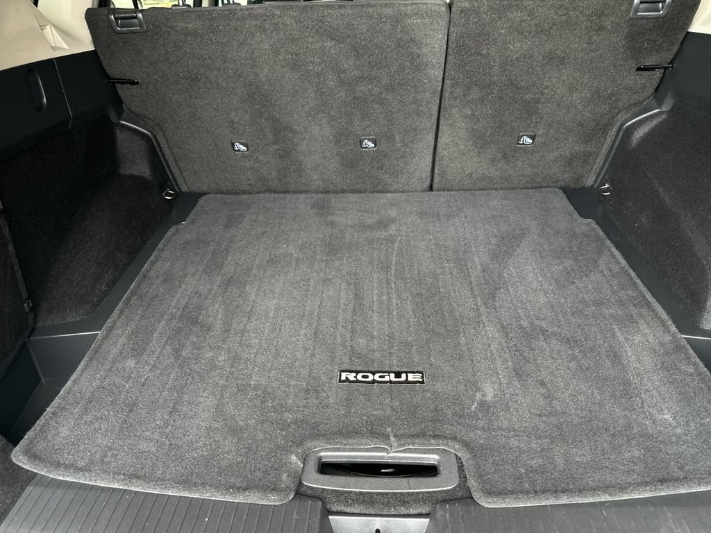 Used 2024 Nissan Rogue S FWD image 14