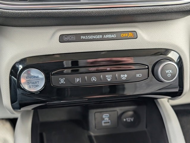 Certified 2023 Ford Escape Platinum w/ Premium Technology Package image 15