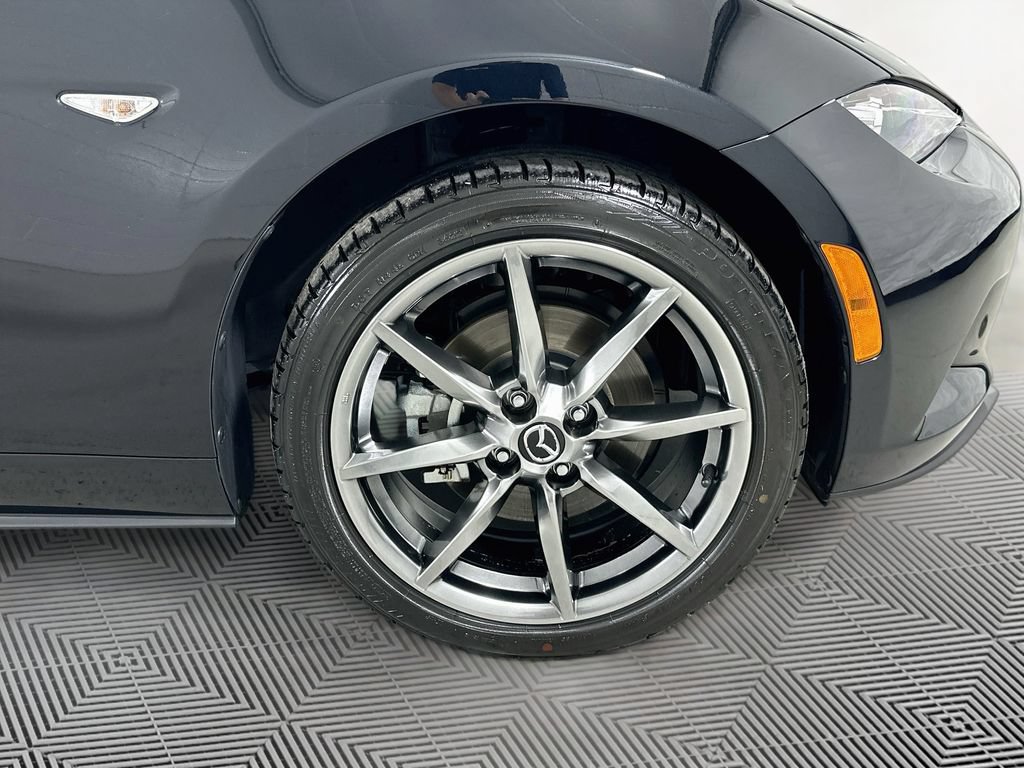 Used 2022 MAZDA MX-5 Miata Grand Touring w/ Weather Package RWD image 25