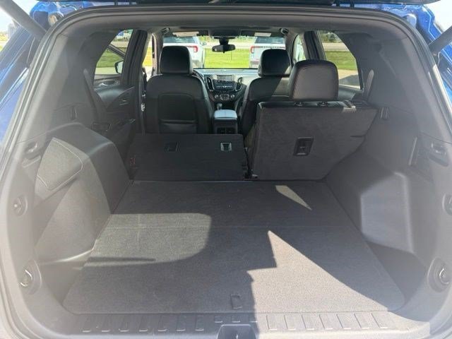 Used 2023 Chevrolet Equinox RS AWD/4WD image 30
