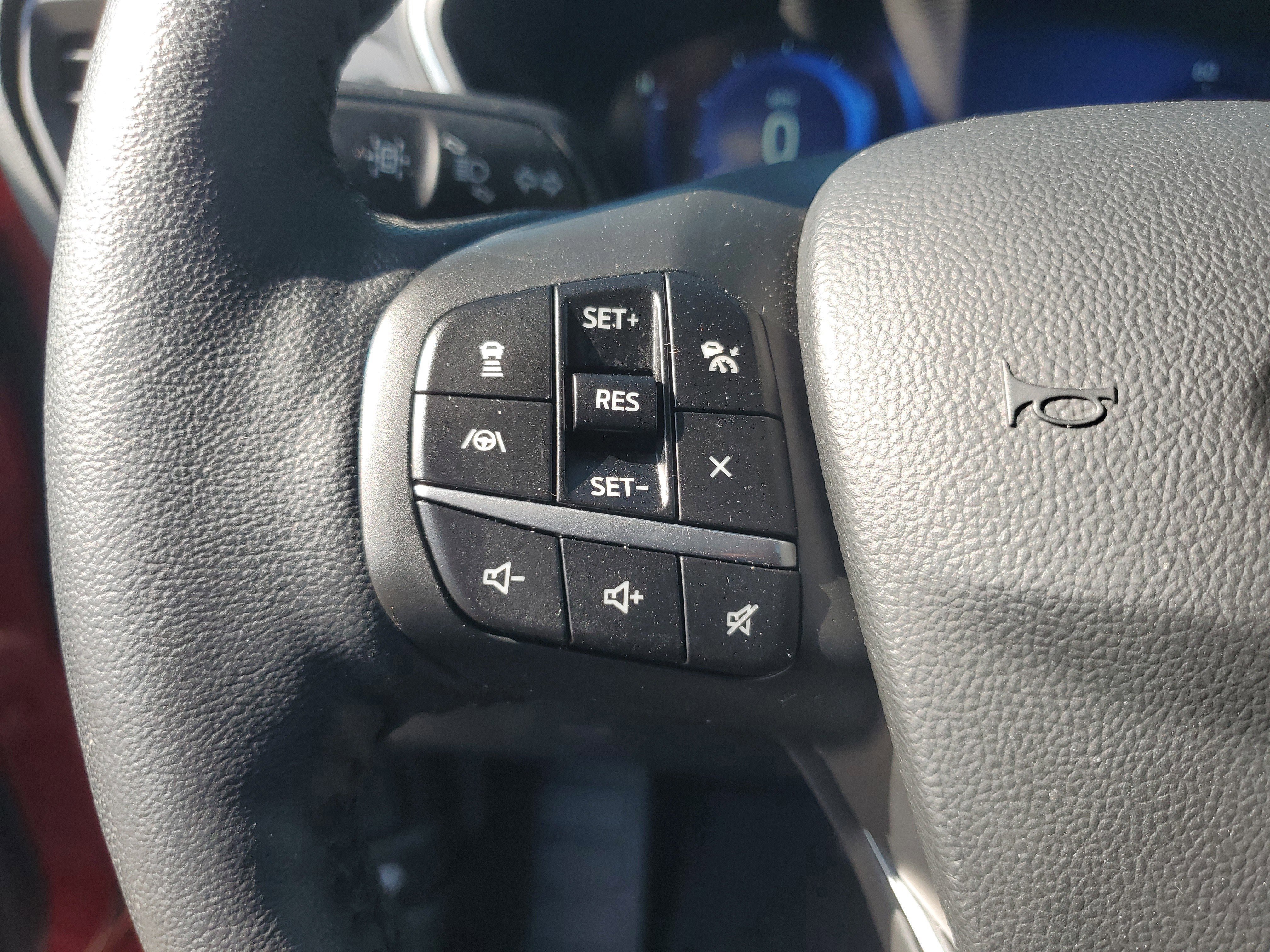 Certified 2020 Ford Escape Titanium image 21