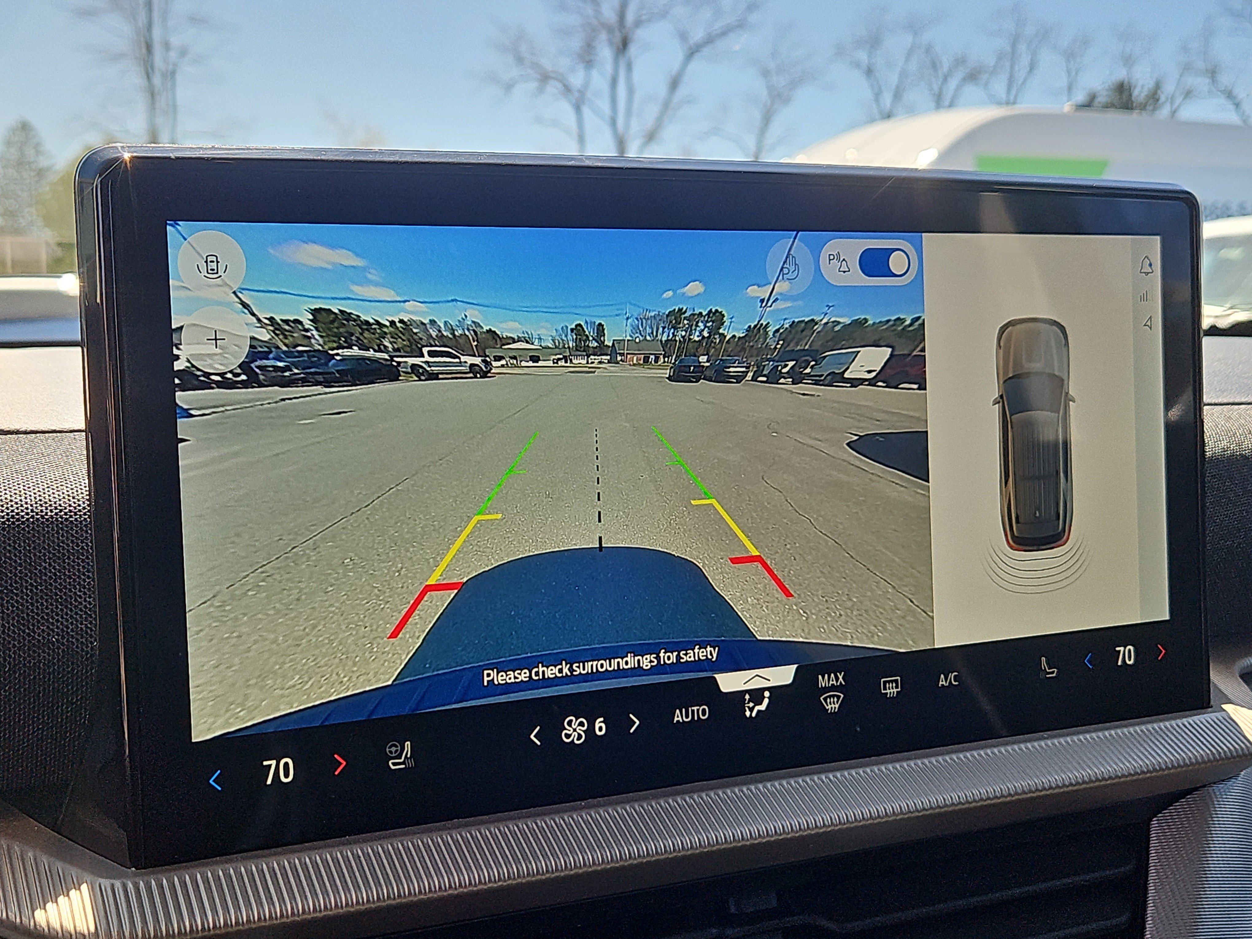 Certified 2025 Ford Explorer Active w/ Active Comfort Package AWD/4WD image 24