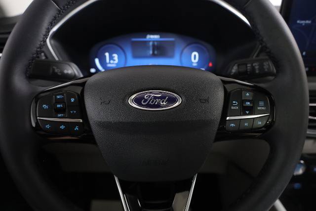 Certified 2023 Ford Escape Platinum w/ Class II Trailer Tow Package AWD/4WD image 16