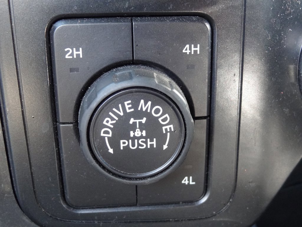 Certified 2022 Ford F150 XLT w/ Equipment Group 302A High image 15