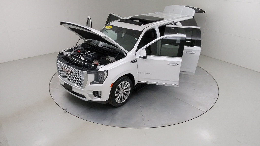 Used 2024 GMC Yukon XL Denali w/ Denali Reserve Package AWD/4WD image 49
