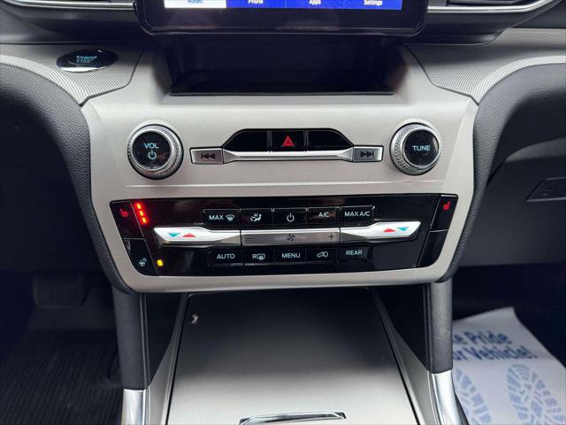 Certified 2023 Ford Explorer XLT w/ Equipment Group 202A image 28