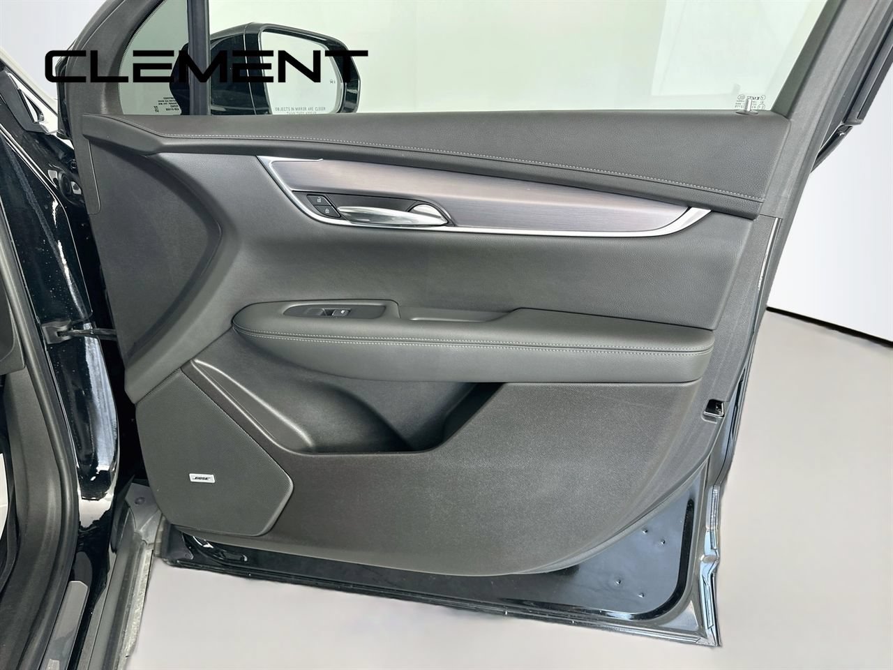 Used 2024 Cadillac XT6 Luxury FWD image 36