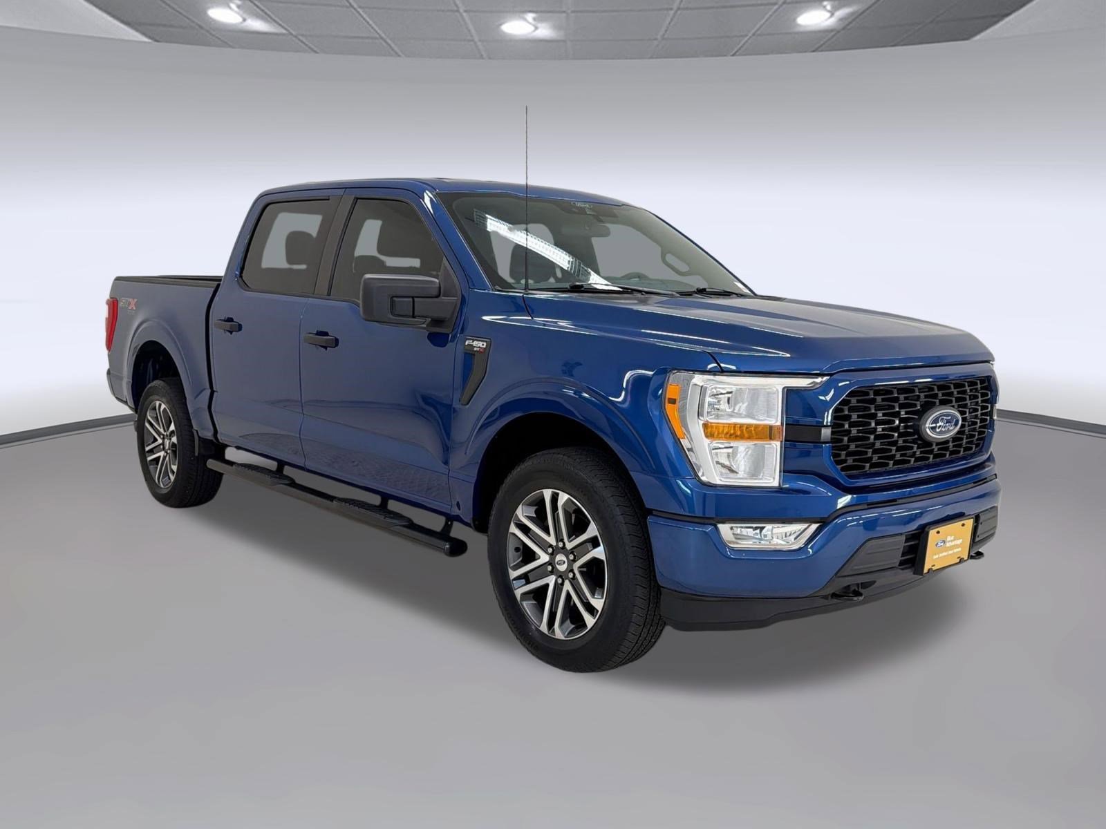 Certified 2022 Ford F150 XL w/ STX Appearance Package AWD/4WD image 7