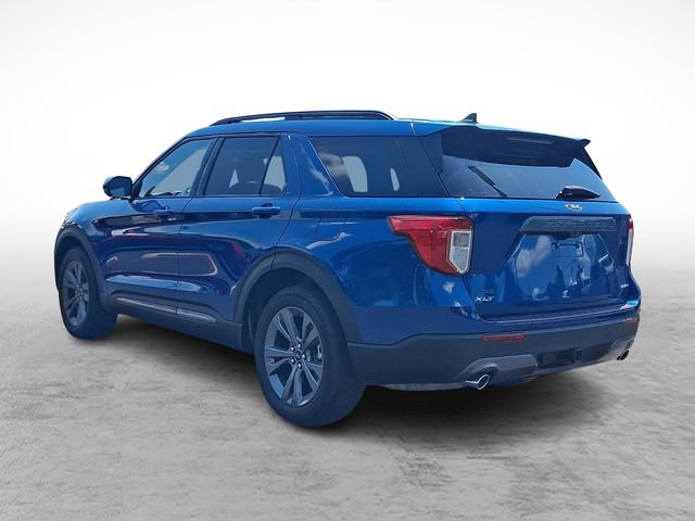 Certified 2023 Ford Explorer XLT w/ Equipment Group 202A AWD/4WD image 4