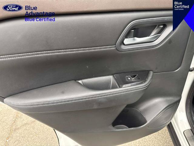 Used 2023 Nissan Rogue SL w/ SL Premium Package FWD image 10