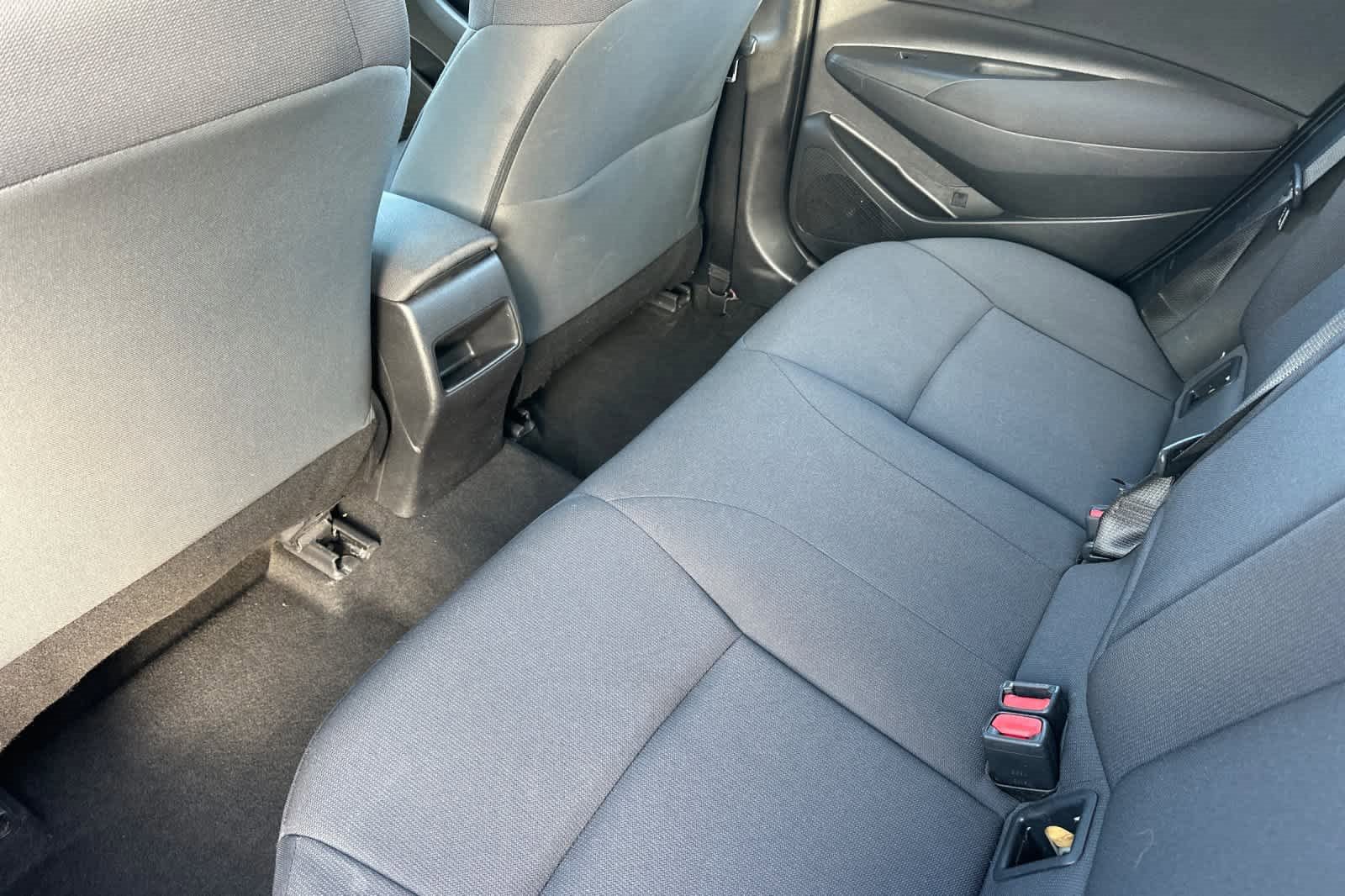 Used 2021 Toyota Corolla LE image 10