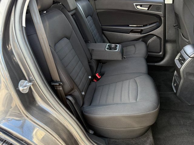 Certified 2018 Ford Edge SEL FWD image 36