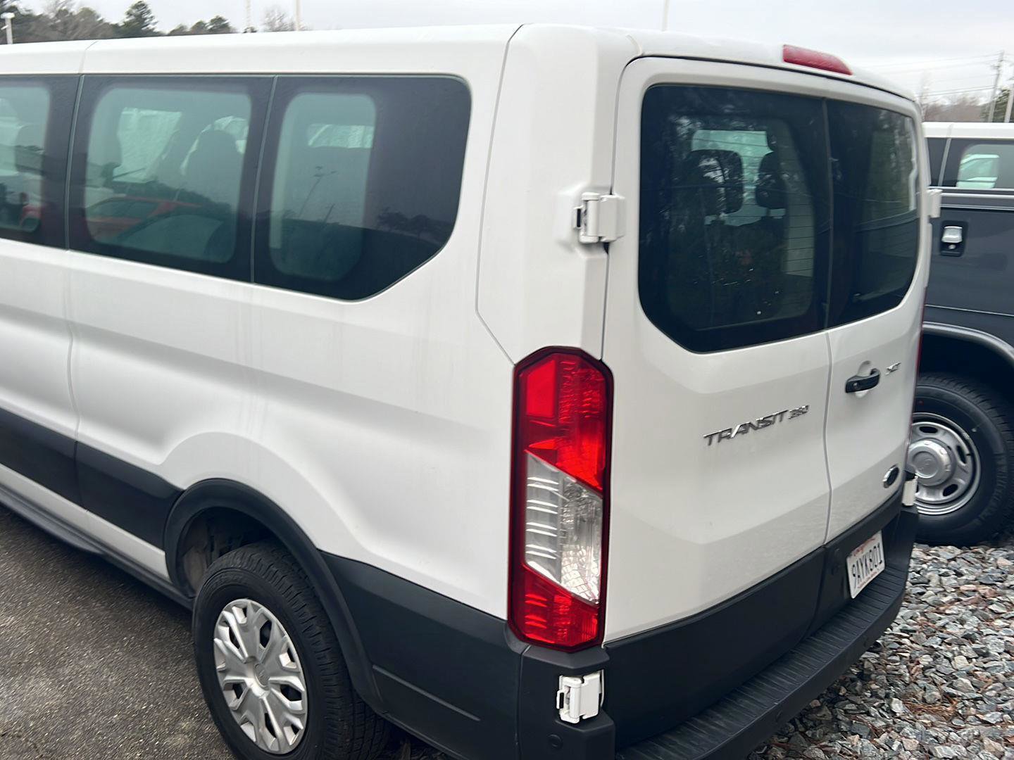 Certified 2022 Ford Transit 350 XLT image 9