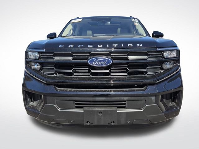 Certified 2025 Ford Expedition Active image 8