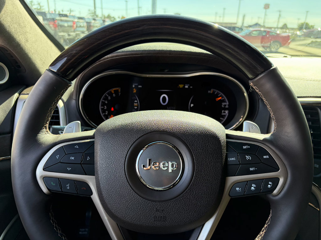 Used 2017 Jeep Grand Cherokee Summit AWD/4WD image 24