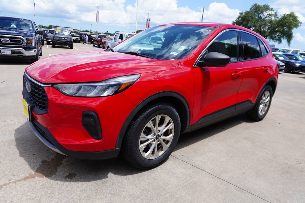 Certified 2024 Ford Escape Active w/ Tech Pack #1 FWD image 2
