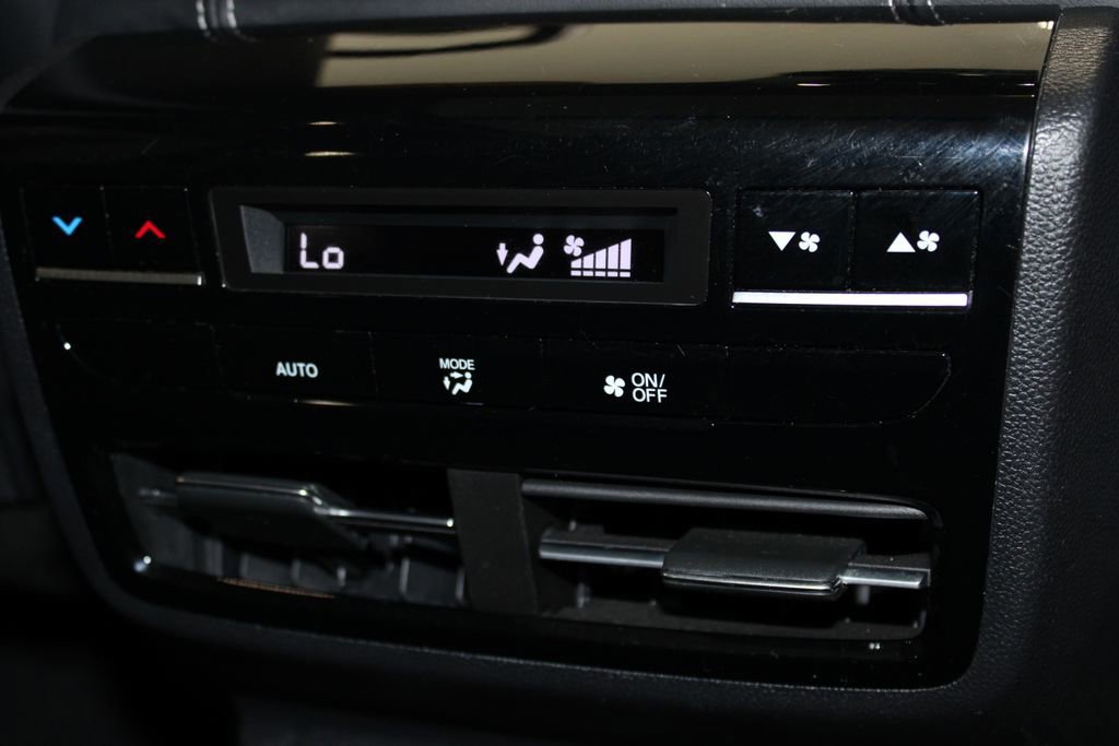 Used 2023 Acura MDX SH-AWD w/ Technology Package image 37