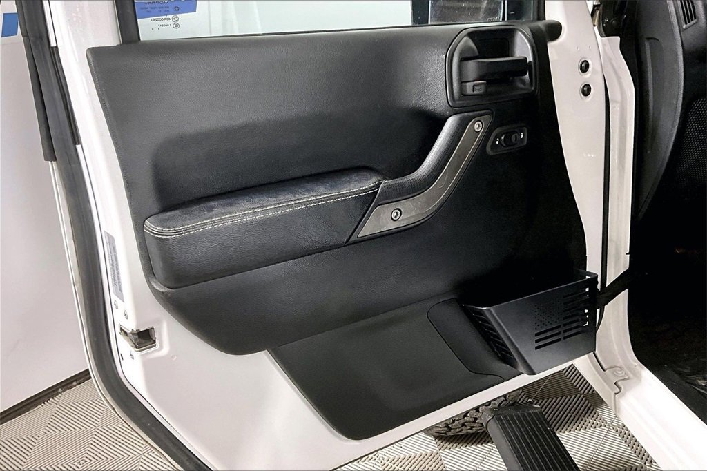 Used 2017 Jeep Wrangler Unlimited Sport image 17