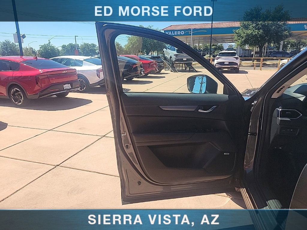 Used 2018 MAZDA CX-5 Touring w/ Preferred Equipment Package FWD image 10