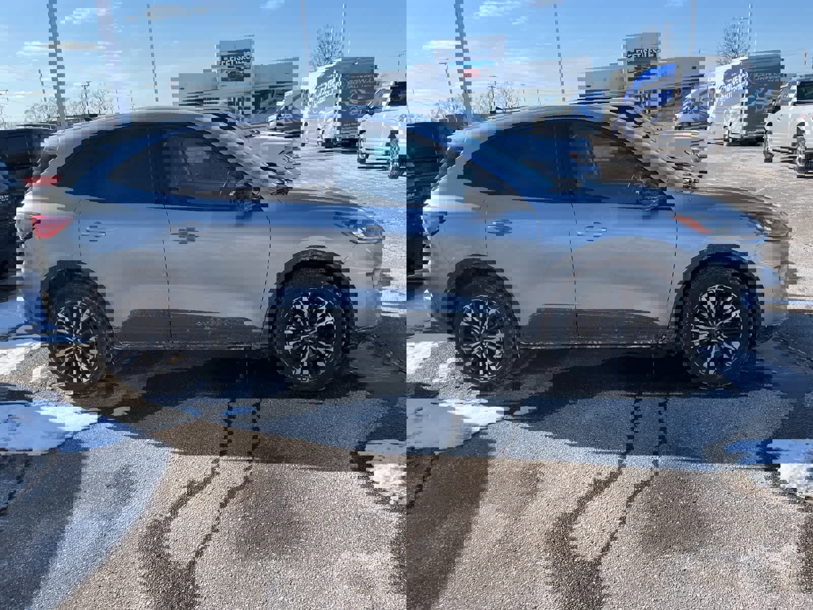 Certified 2022 Ford Escape SE w/ SE Sport Appearance Package image 18