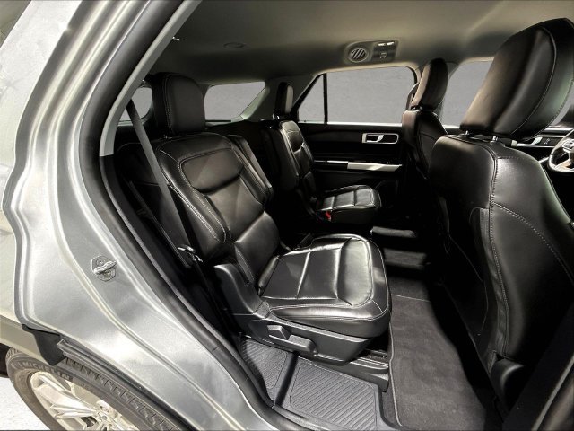 Certified 2021 Ford Explorer XLT w/ Equipment Group 202A AWD/4WD image 29