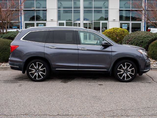 Used 2020 Honda Pilot Touring image 1