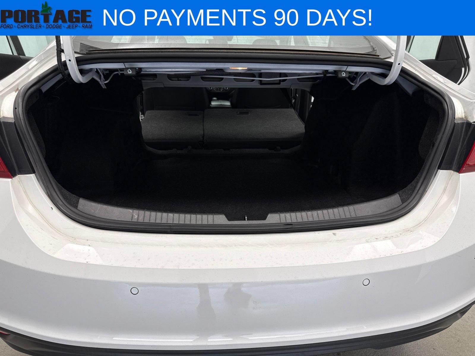 Used 2024 Chevrolet Malibu LT FWD image 34