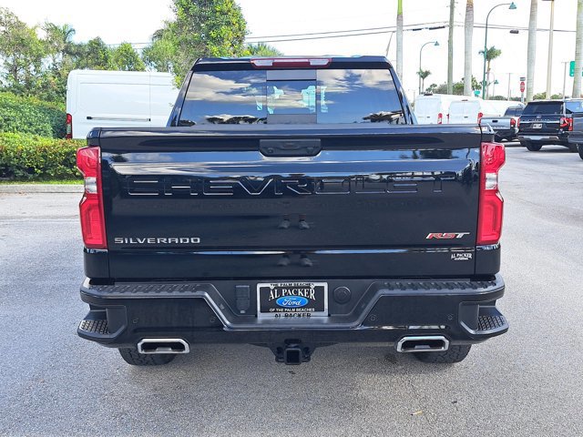 Used 2024 Chevrolet Silverado 1500 RST w/ Convenience Package II image 3