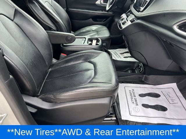 Used 2021 Chrysler Pacifica Touring-L w/ Uconnect Theater Family Group AWD/4WD image 8