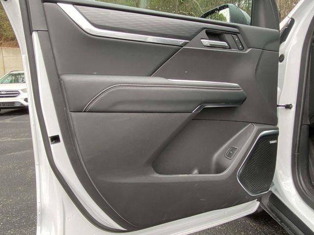 Used 2025 GMC Acadia Elevation image 19