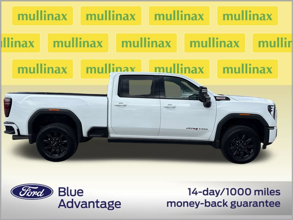 Used 2024 GMC Sierra 2500 AT4 w/ AT4 Premium Plus Package AWD/4WD image 2
