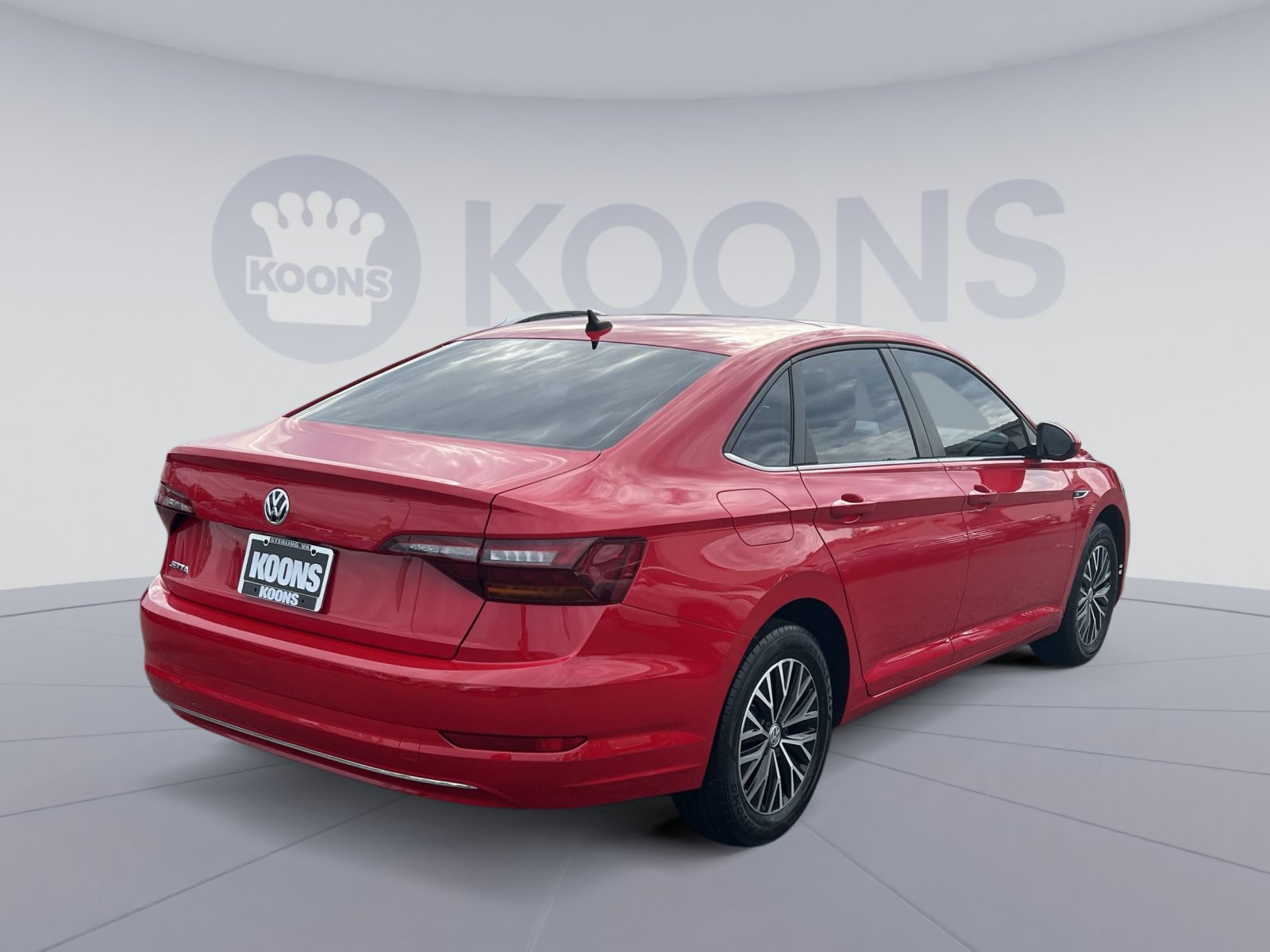 Used 2019 Volkswagen Jetta SEL w/ Cold Weather Package FWD image 11