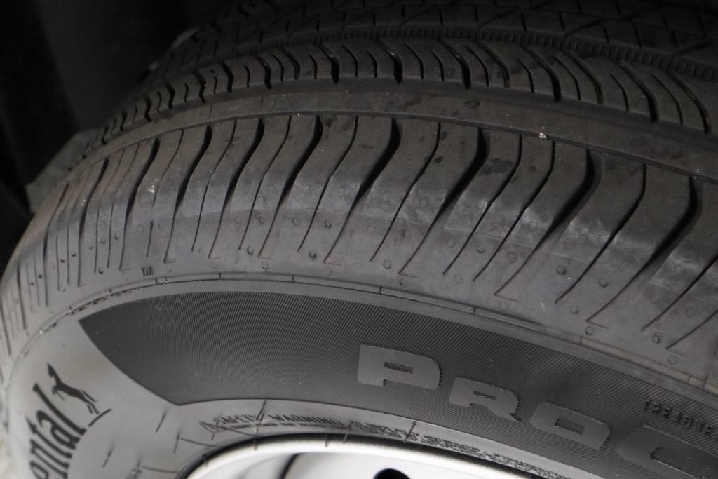 Certified 2025 Ford Maverick XL FWD image 19