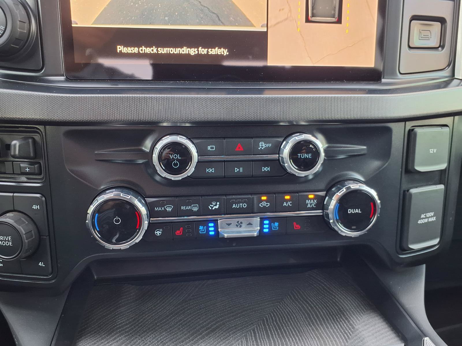 Certified 2025 Ford F250 Platinum AWD/4WD image 26