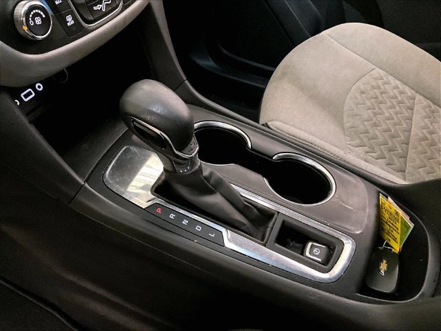Used 2023 Chevrolet Equinox LS FWD image 16