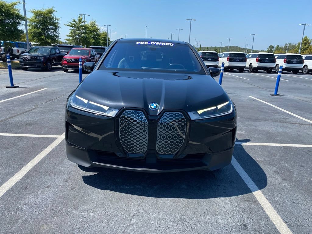 Used 2023 BMW iX xDrive50 w/ Premium Package AWD/4WD image 2
